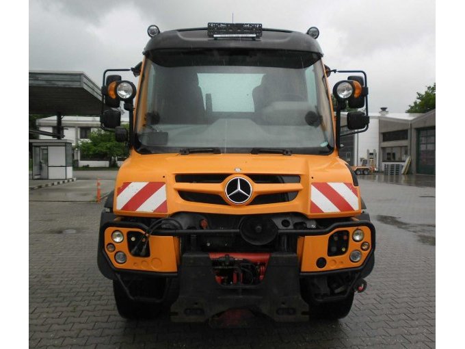 Unimog Vorderansicht