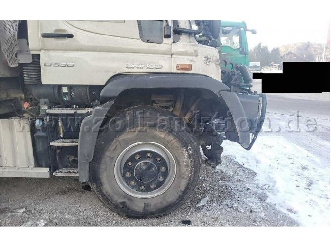 Achse nach hinten verschoben