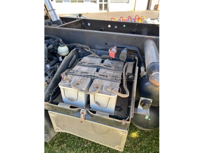Unimog Batteriefach