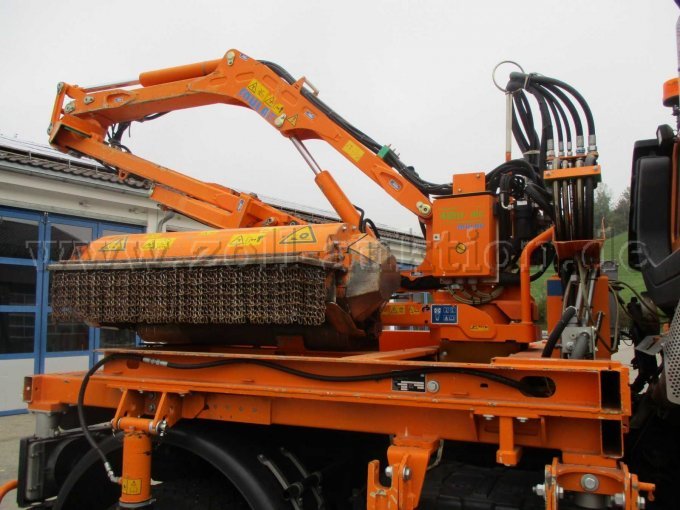 Heckmähgerät Mulag MHU 800,
von rechts