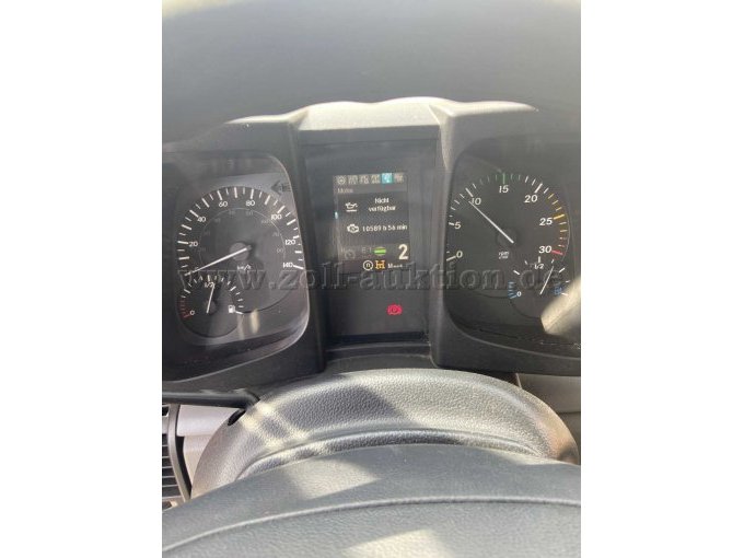 Unimog U 530, Tachograph Anzeige Betriebsstunden