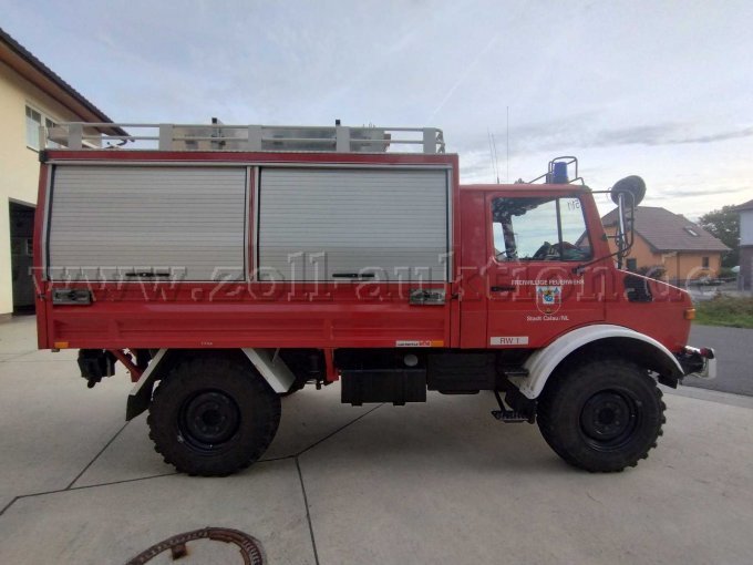1 Unimog U 1300 L37 Feuerwehr RW 1 – foto 2 – kavel bij Zoll-Auktion, Calau