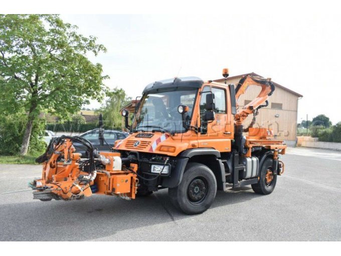 Gesamtansicht Unimog