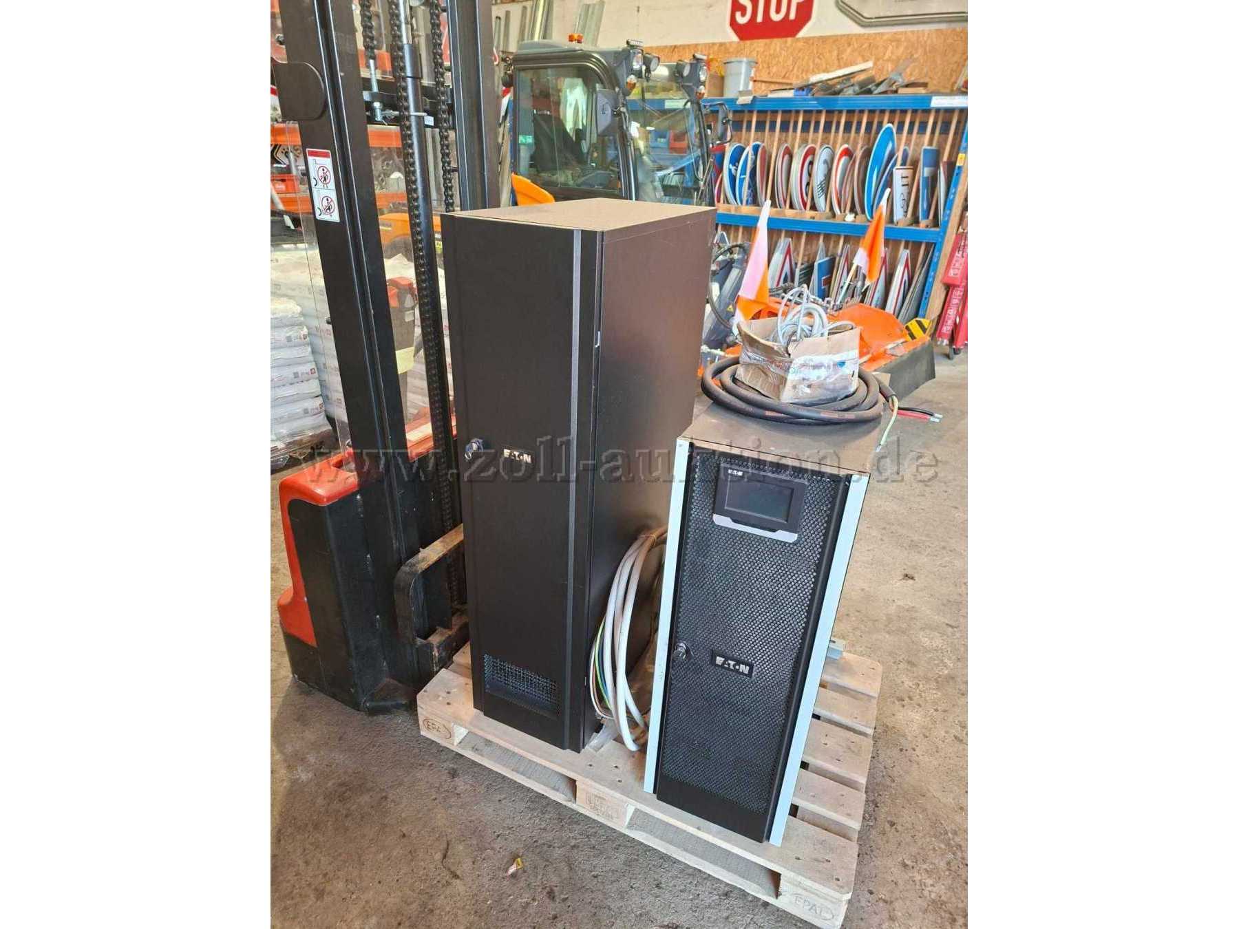 USV und Batterieschrank front