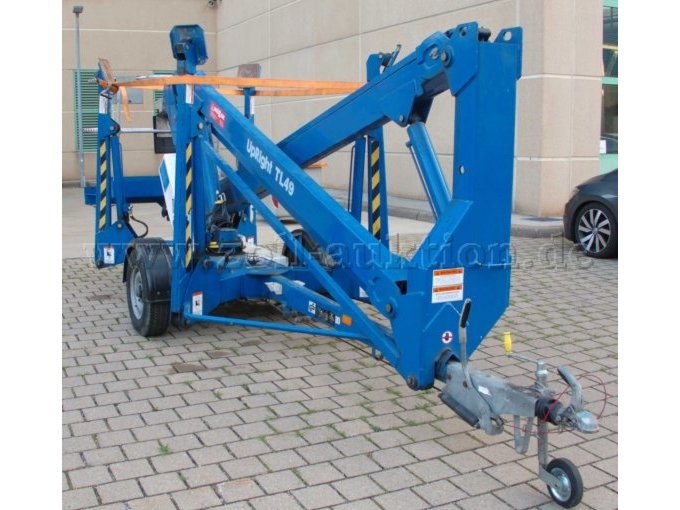 1 UpRight Anhänger Gelenk Teleskop Arbeitsbühne - defekt – foto 2 – kavel bij Zoll-Auktion, Nürnberg