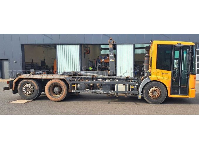 1 VDL-Hakenlift- auf Mercedes Econic LKW-Fahrgestell – foto 5 – kavel bij Zoll-Auktion, Mechernich