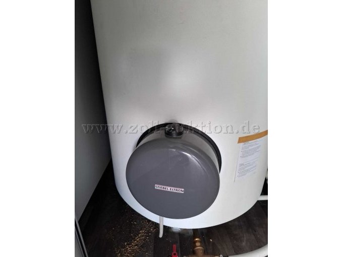 Warmwasser-Tank