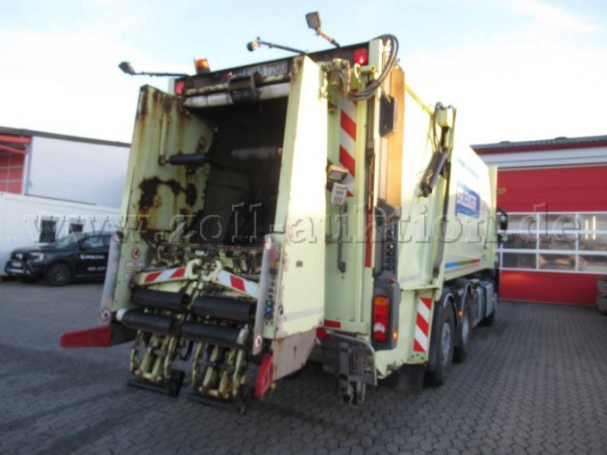 Diagonale hinten rechts