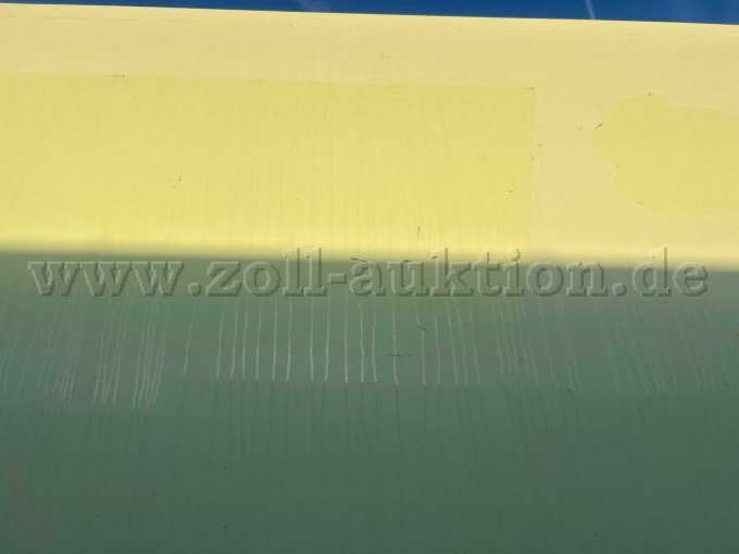 Lackschäden / Abplatzungen durch Beklebung