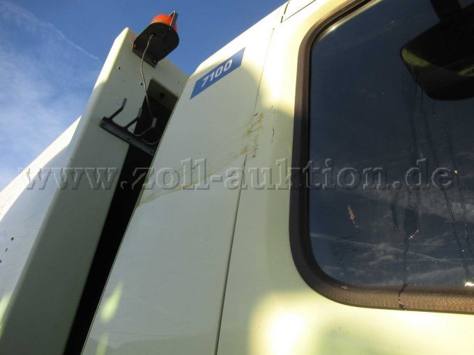 Verformung Seitenwand und Tür, rechte Seite