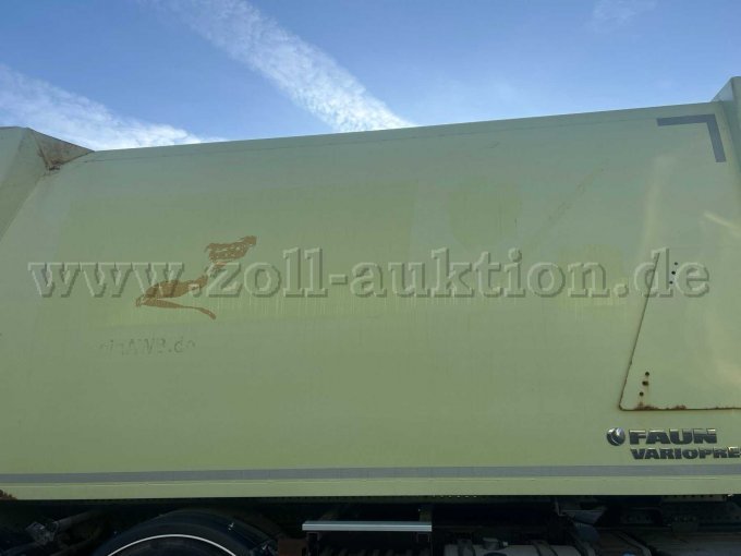 Lackschäden / Abplatzungen durch Beklebung