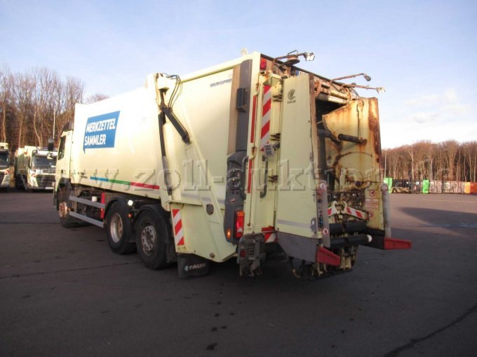 Diagonale hinter links