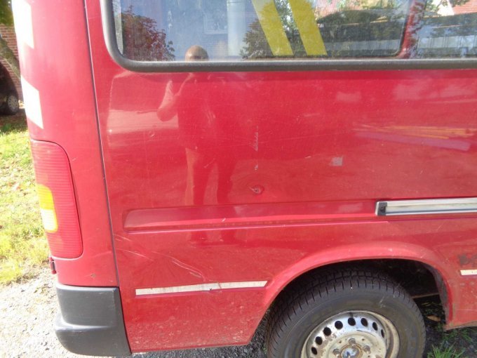 Schrammen und Dellen hi. rechts