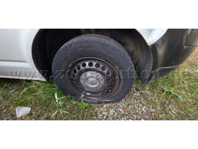 1 VW 7J0 Transporter Teileträger – foto 6 – kavel bij Zoll-Auktion, Bremen