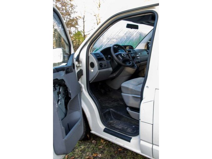 Ansicht geöffnete Fahrertür