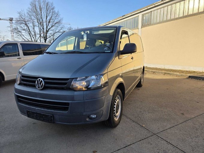 Ansicht von schräg vorne Fahrerseite