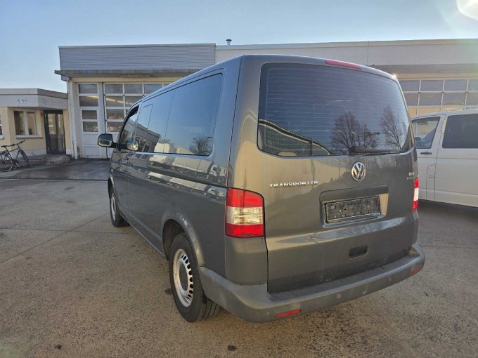 Ansicht Heck von schräg hinten Fahrerseite