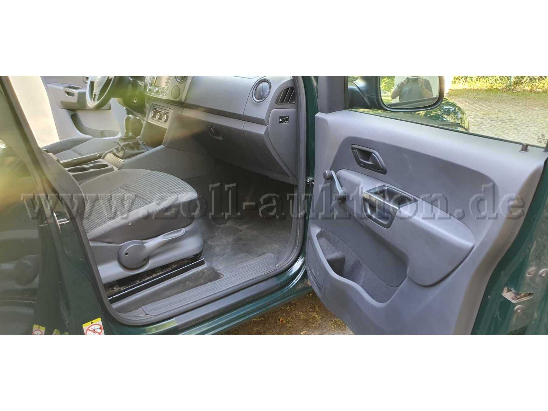 VW Amarok Innenraum2