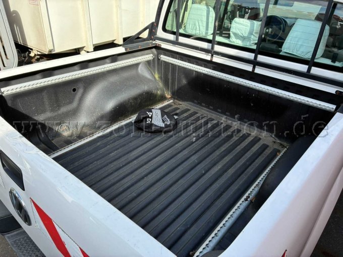 1 VW Amarok 2.0 TDI Doppelkabine – foto 11 – kavel bij Zoll-Auktion, Bielefeld