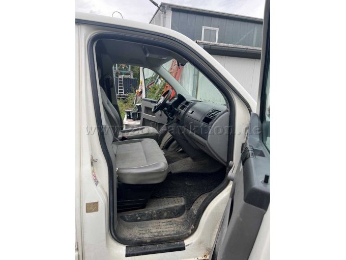 1 VW Bus T 5 1,9 als knutselauto of onderdelenbron – foto 3 – kavel bij Zoll-Auktion, Etzbach