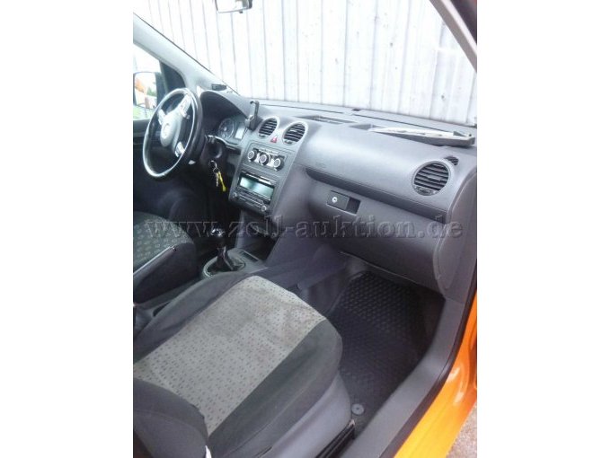 VW Caddy, Fahrgastraum auf Beifahrerseite