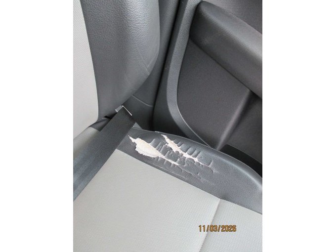 Fahrersitz Beschädigung