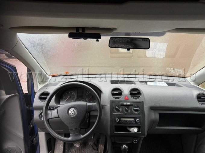 Armaturenbrett und Lenkrad