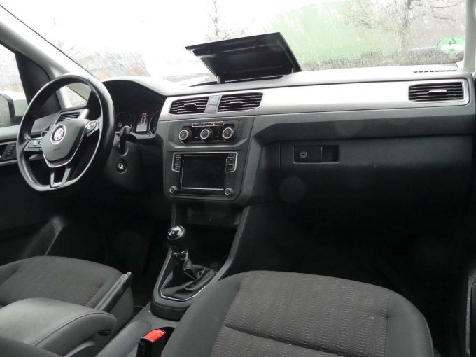 Innenansicht vorne rechts