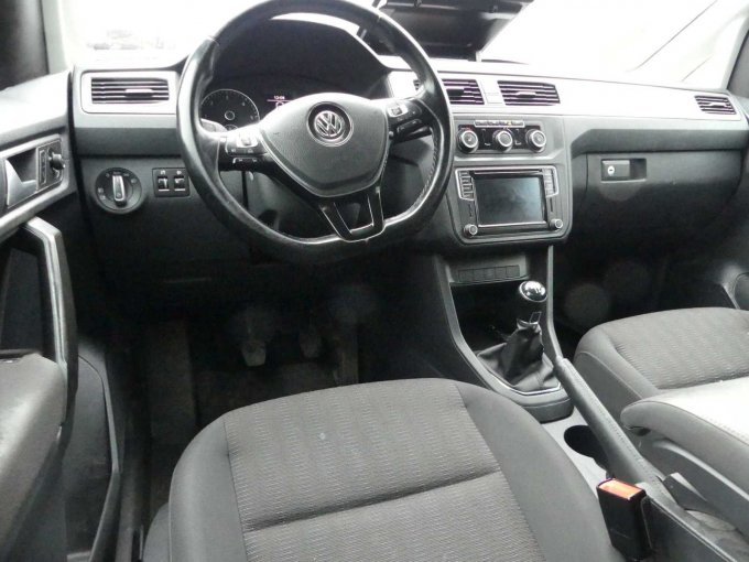 Innenansicht vorne links