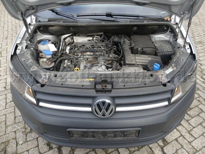 Frontansicht mit Motorraum