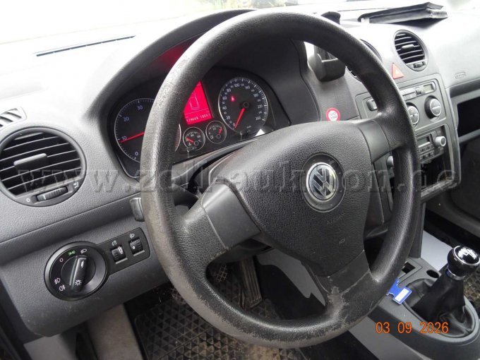 1 VW Caddy (2K), ehemaliges Hunde-Transport-Fahrzeug – foto 8 – kavel bij Zoll-Auktion, Braunschweig