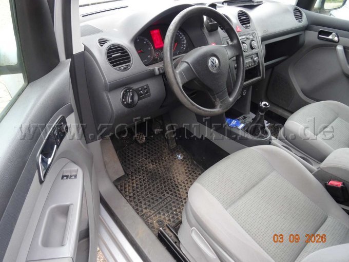 1 VW Caddy (2K), ehemaliges Hunde-Transport-Fahrzeug – foto 7 – kavel bij Zoll-Auktion, Braunschweig