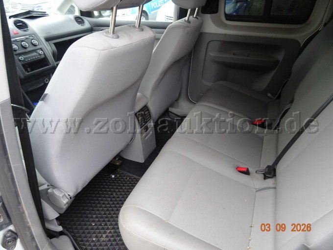 1 VW Caddy (2K), ehemaliges Hunde-Transport-Fahrzeug – foto 9 – kavel bij Zoll-Auktion, Braunschweig