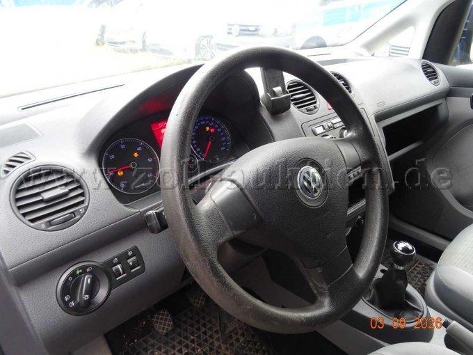 1 VW Caddy (2K), ehemaliges Hunde-Transport-Fahrzeug – foto 8 – kavel bij Zoll-Auktion, Braunschweig