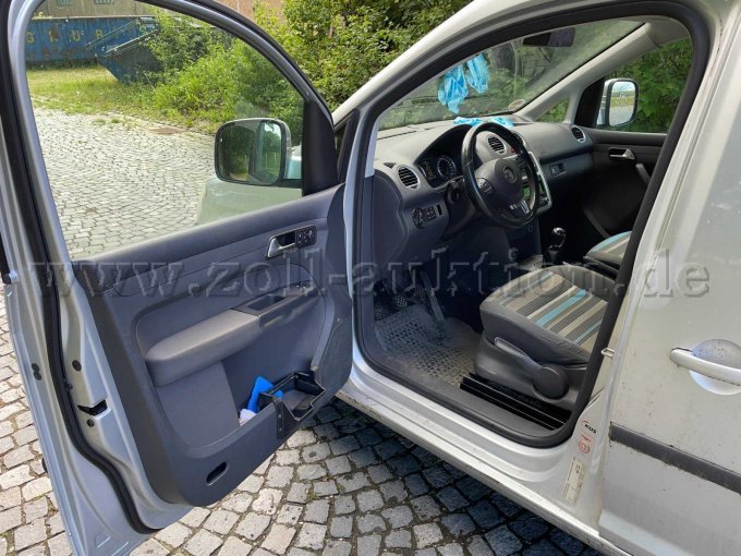 Fahrzeug Türe vorne links (Reflektor fehlt)