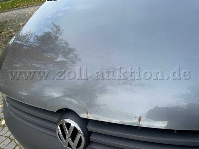 Motorhaube beschädigt