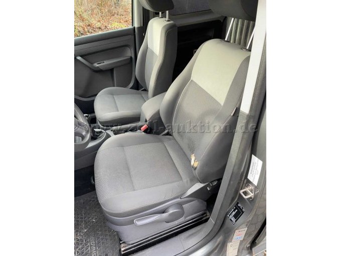 Beschädigung Fahrersitz