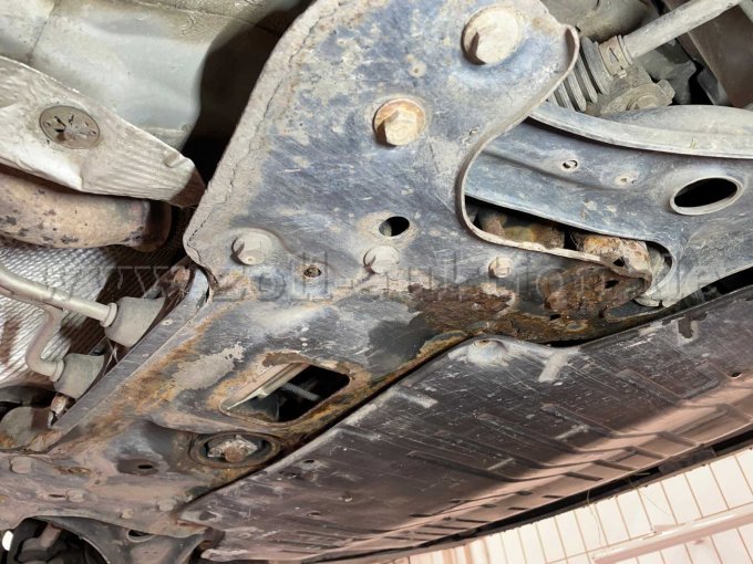 Fahrschemel korrodiert