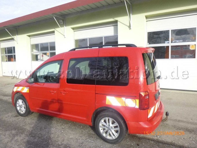 Seitlich links und Hinten Anhängekupplung