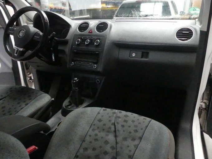 Innenansicht vorne rechts