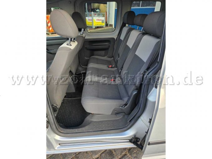 Blick durch die linke Schiebetür