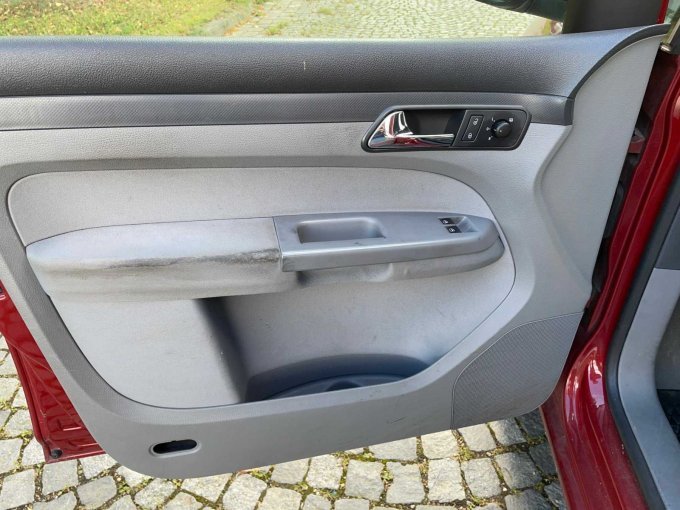 Abnutzung Fahrertürinnenverkleidung