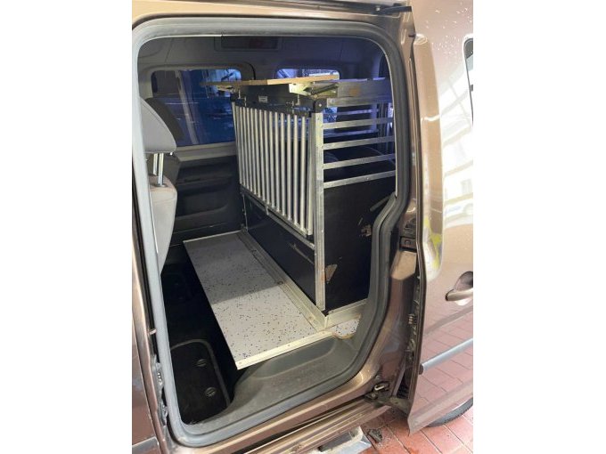 Fahrgastraum hinten 2