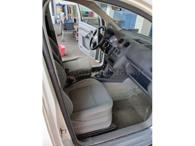 Fahrerkabine mit Gebrauchsspuren