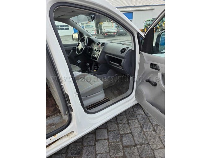 Blick ins Fahrzeug / Beifahrerseite