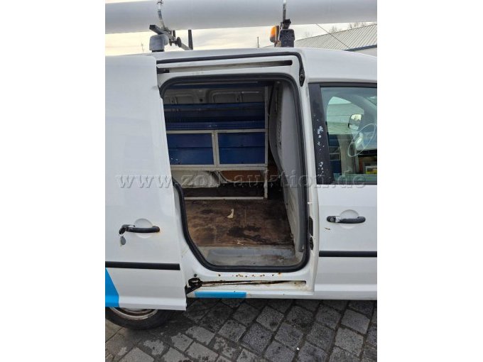 Schiebetür rechts geöffnet