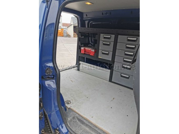 Laderaum mit Werkstattausstattung II