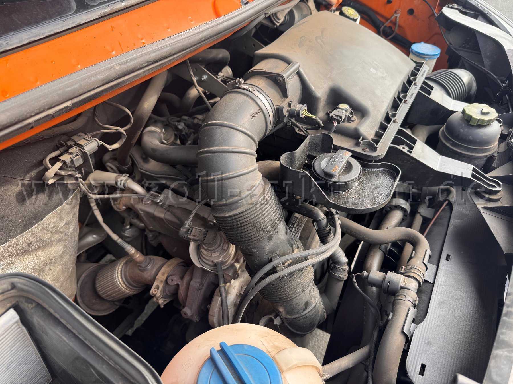 Motorraum 2