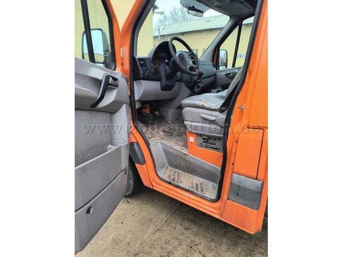 Einstieg Fahrerseite