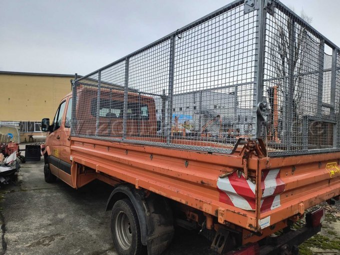 Seitenansicht Fahrerseite